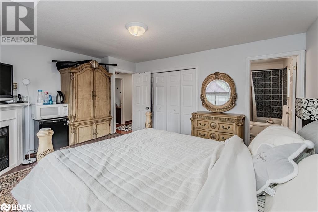 












84 PORTER Court

,
Guelph,




Ontario
N1L1L8

