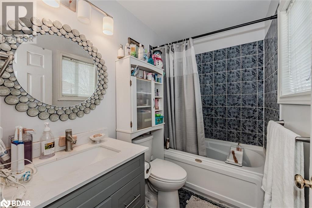 












84 PORTER Court

,
Guelph,




Ontario
N1L1L8

