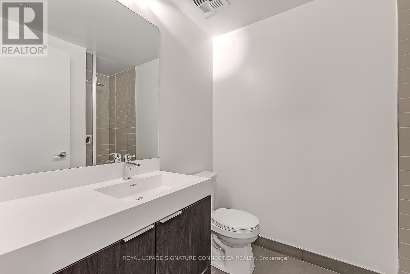 












325 - 3100 KEELE STREET

,
Toronto,




Ontario
M3M2H4

