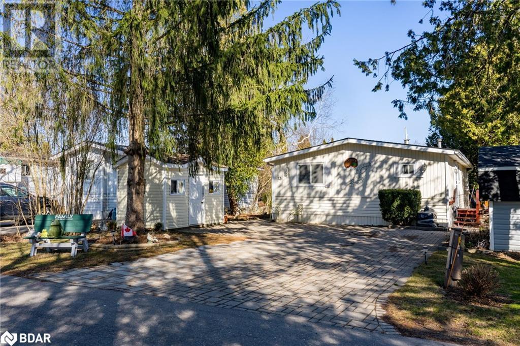 












13 BUSH Lane

,
Puslinch,




Ontario
N0B2J0

