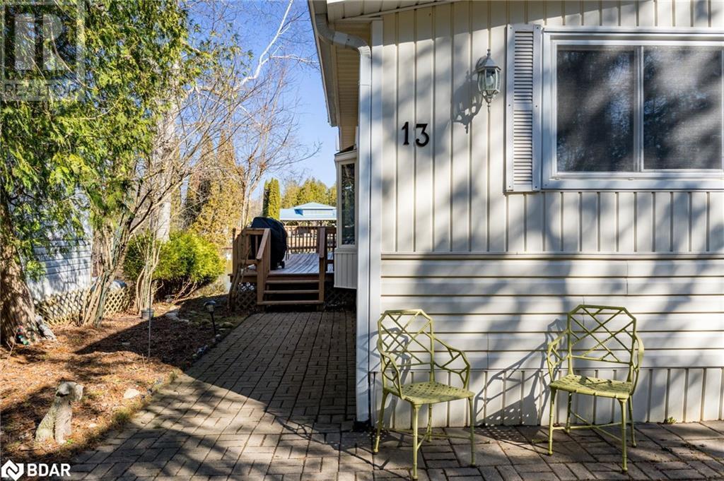 












13 BUSH Lane

,
Puslinch,




Ontario
N0B2J0

