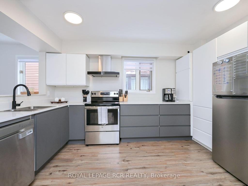 









91


Green Briar

Road,
New Tecumseth,




ON
L9R 1S3

