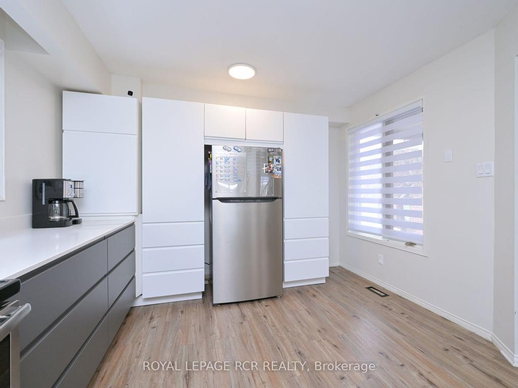 









91


Green Briar

Road,
New Tecumseth,




ON
L9R 1S3

