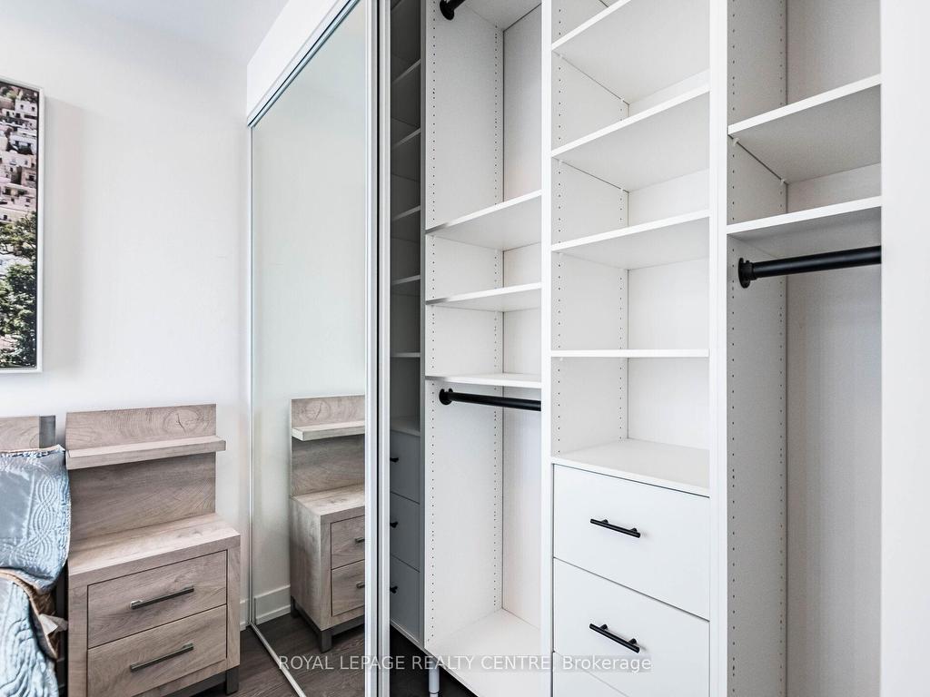 









9


Mabelle

Avenue, PH25,
Toronto,




ON
M9A 0E1

