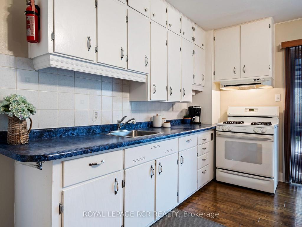 









38


Second

Avenue,
Orangeville,




ON
L9W 1H6

