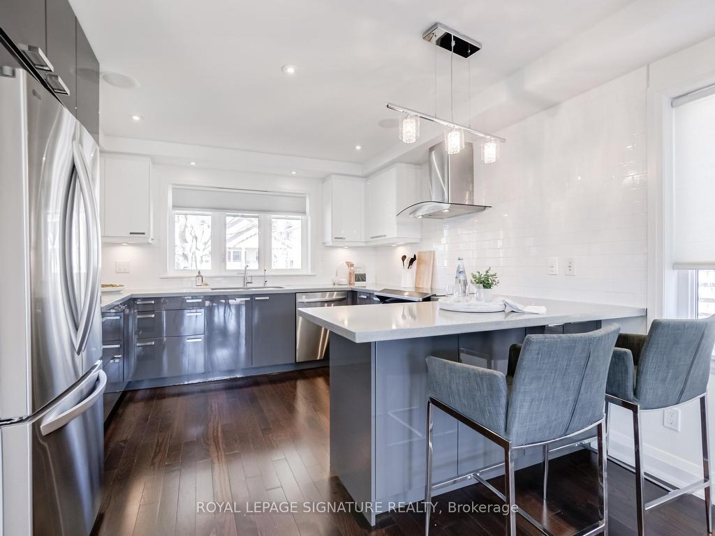 









71


Roseland

Drive,
Toronto,




ON
M8W 1Y4

