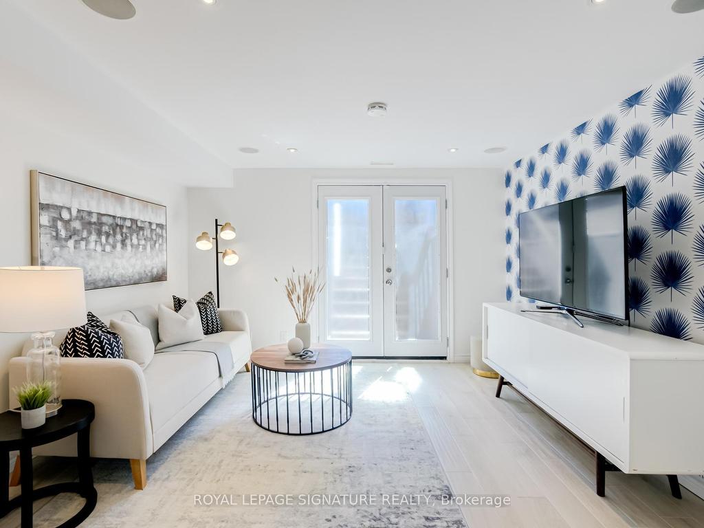 









71


Roseland

Drive,
Toronto,




ON
M8W 1Y4

