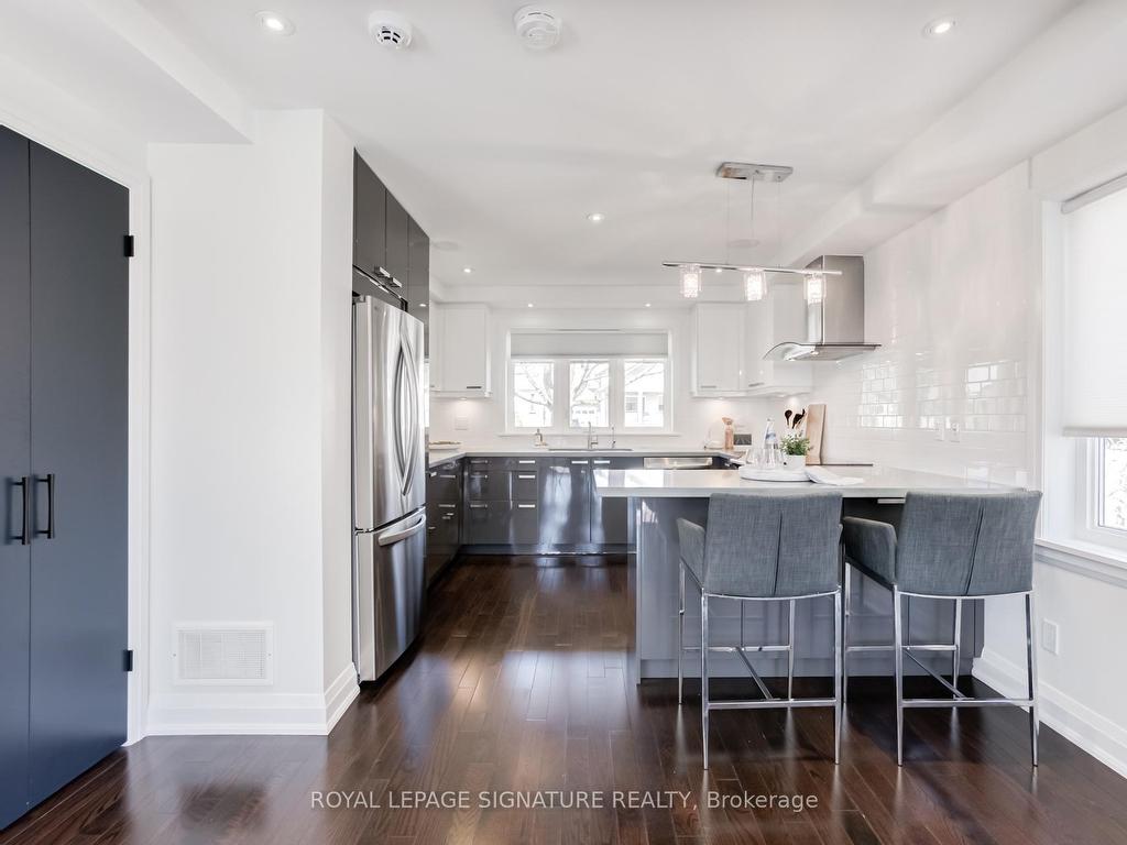 









71


Roseland

Drive,
Toronto,




ON
M8W 1Y4

