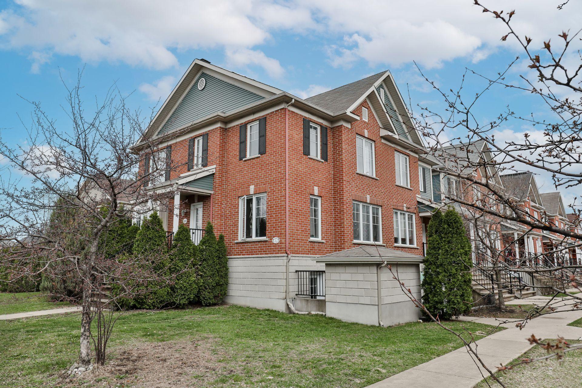 









2682


Av. de la Gare

,
Mascouche,




QC
J7K0N6

