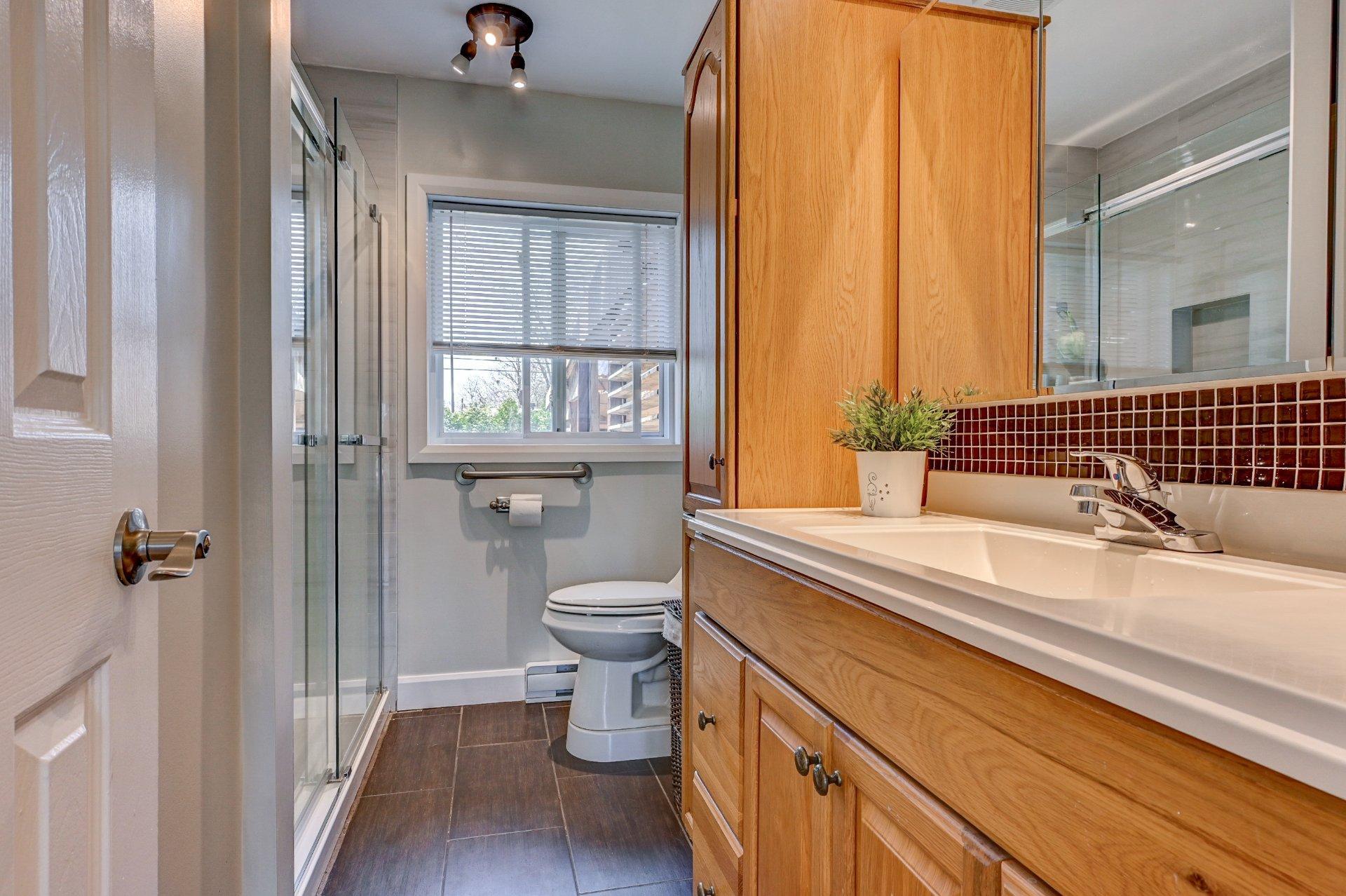 









54


Rue de la Louisiane

,
Repentigny (Repentigny),




QC
J6A3X2

