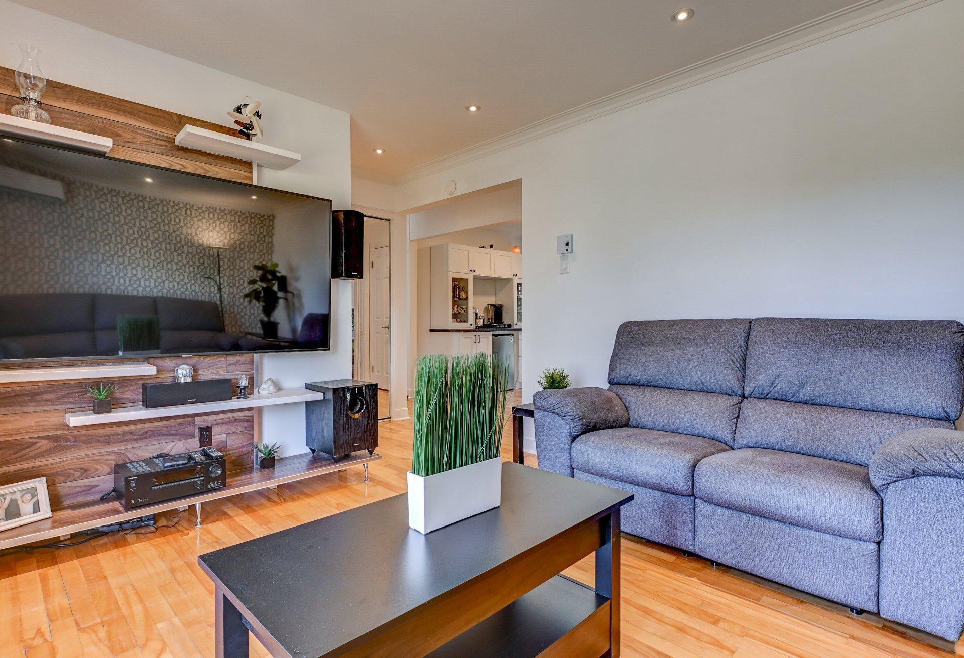









54


Rue de la Louisiane

,
Repentigny (Repentigny),




QC
J6A3X2

