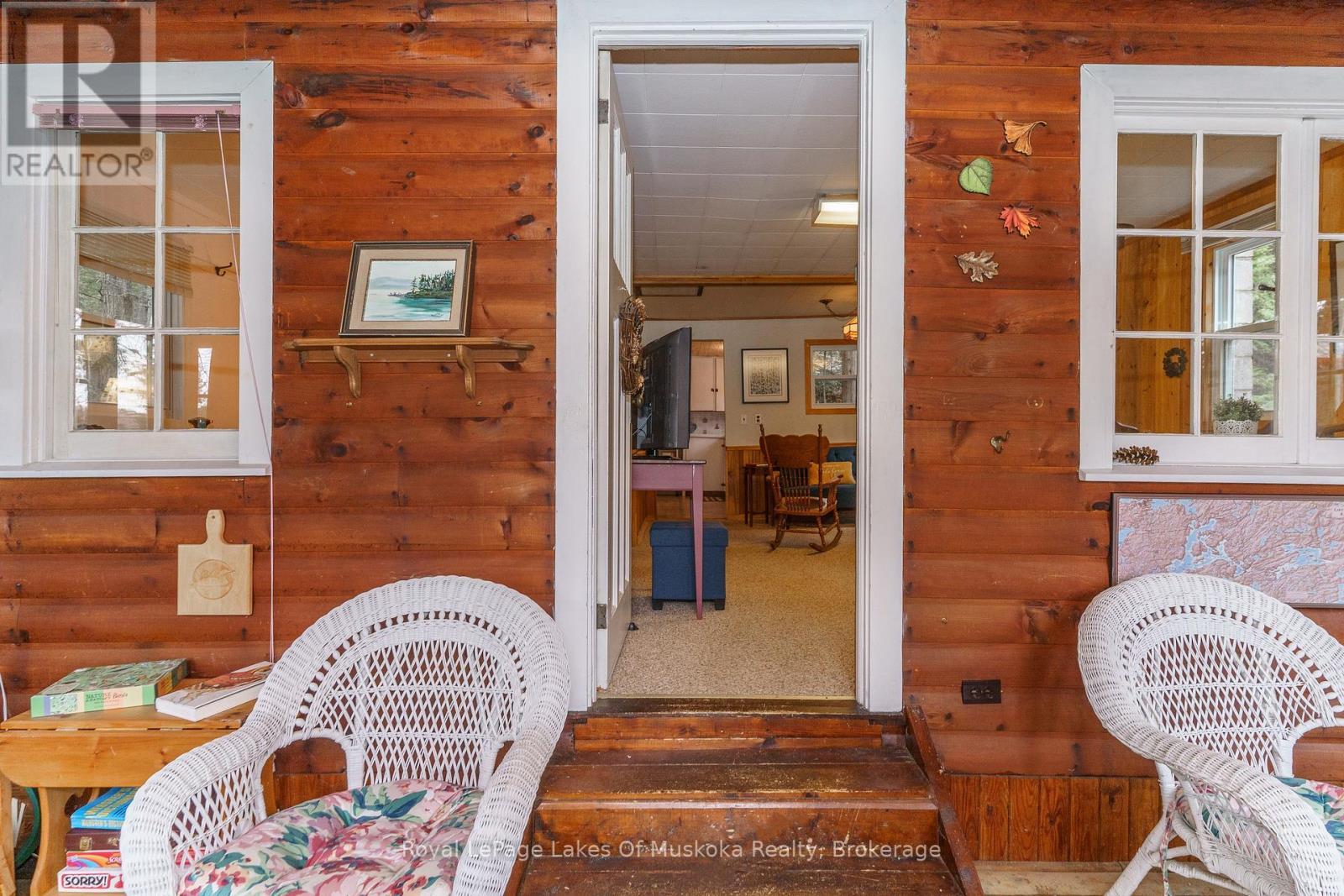 












1257 PAINT LAKE ROAD

,
Lake of Bays (Ridout),




Ontario
P0A1E0

