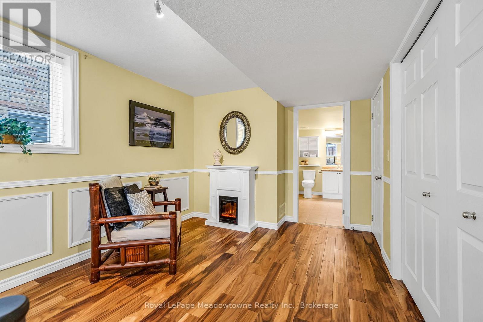 












14 ATTO DRIVE

,
Guelph (Victoria North),




Ontario
N1E0E4

