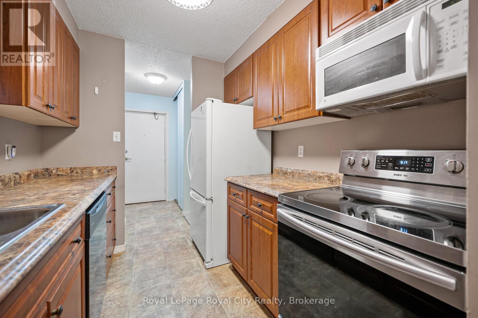












208 - 75 SILVERCREEK PARKWAY N

,
Guelph (Junction/Onward Willow),




Ontario
N1H7R9

