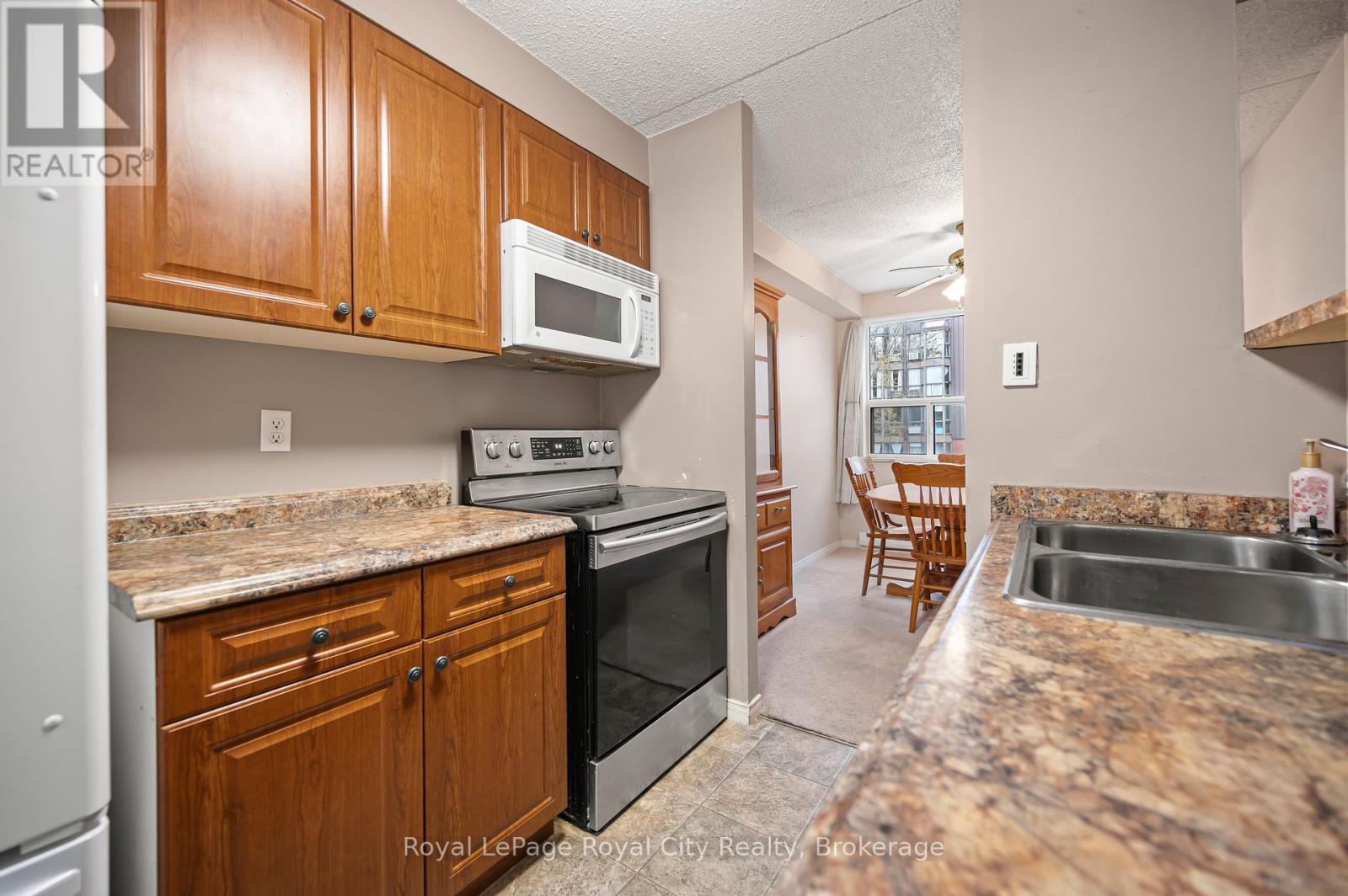 












208 - 75 SILVERCREEK PARKWAY N

,
Guelph (Junction/Onward Willow),




Ontario
N1H7R9

