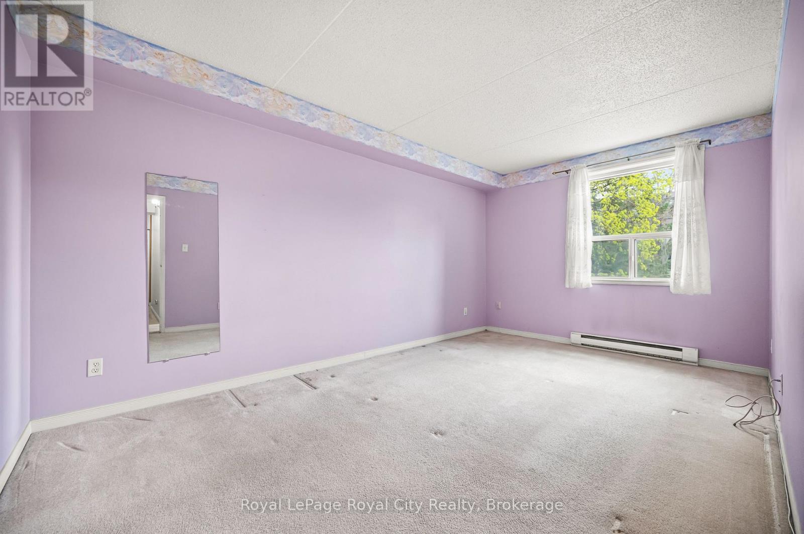 












208 - 75 SILVERCREEK PARKWAY N

,
Guelph (Junction/Onward Willow),




Ontario
N1H7R9

