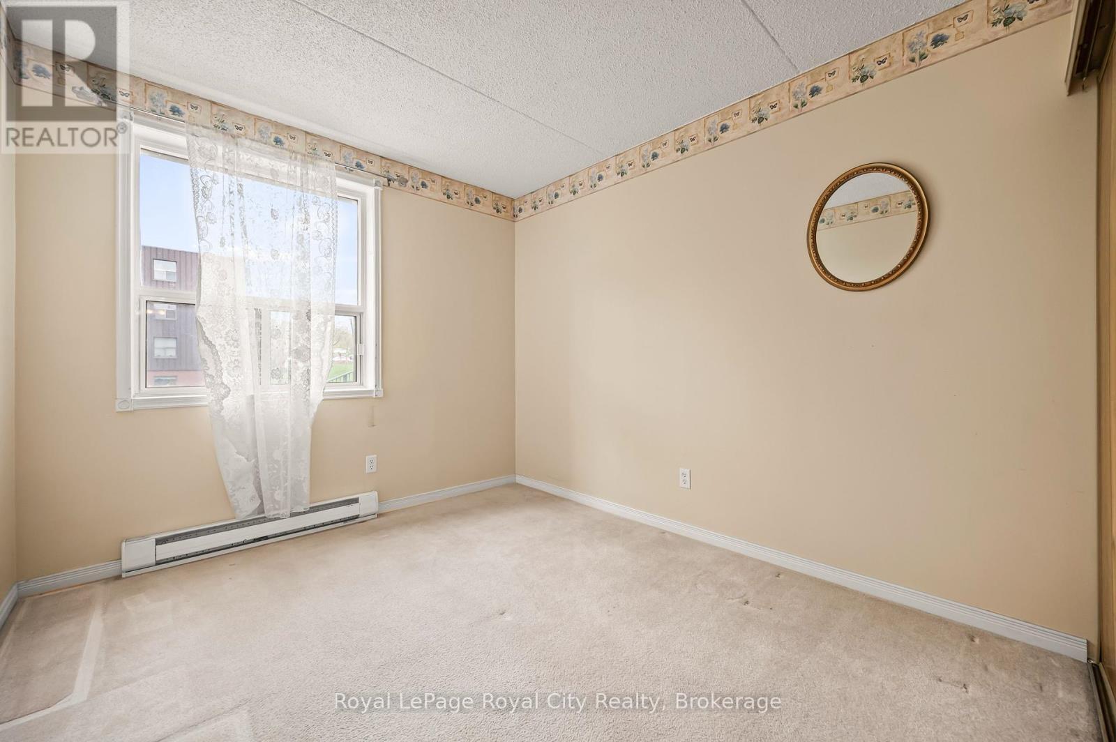 












208 - 75 SILVERCREEK PARKWAY N

,
Guelph (Junction/Onward Willow),




Ontario
N1H7R9


