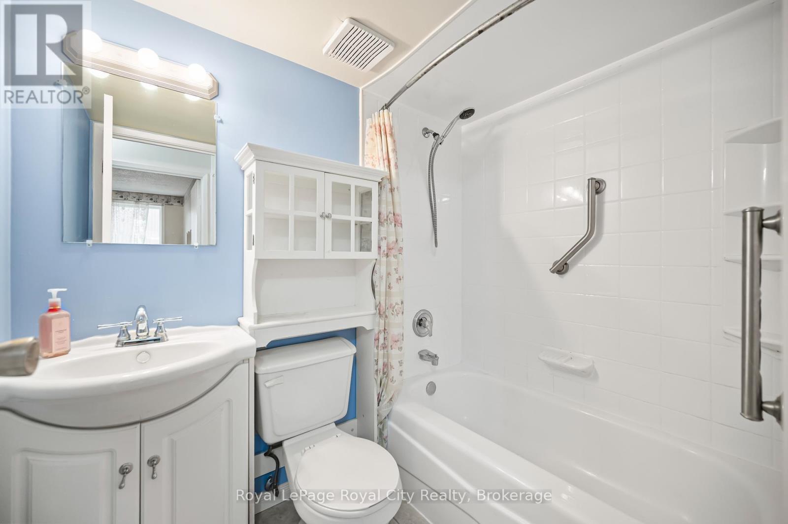 












208 - 75 SILVERCREEK PARKWAY N

,
Guelph (Junction/Onward Willow),




Ontario
N1H7R9

