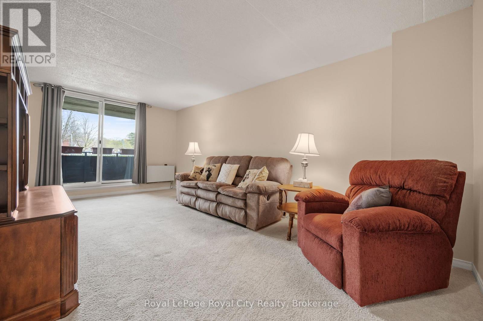 












208 - 75 SILVERCREEK PARKWAY N

,
Guelph (Junction/Onward Willow),




Ontario
N1H7R9

