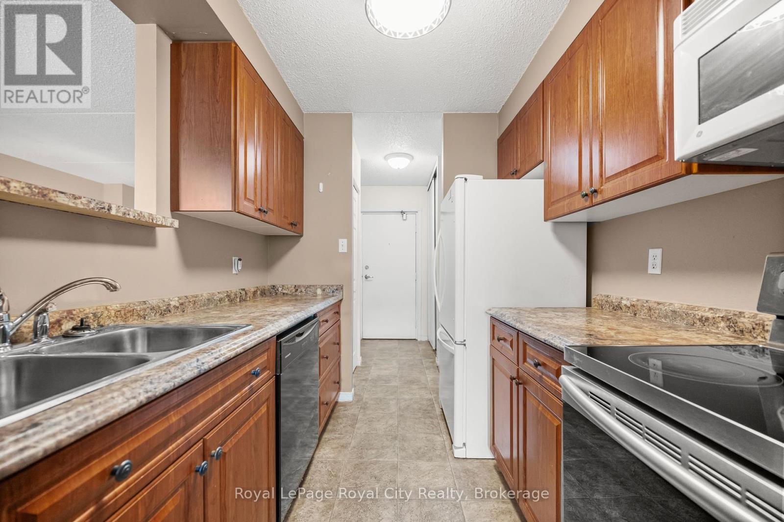 












208 - 75 SILVERCREEK PARKWAY N

,
Guelph (Junction/Onward Willow),




Ontario
N1H7R9

