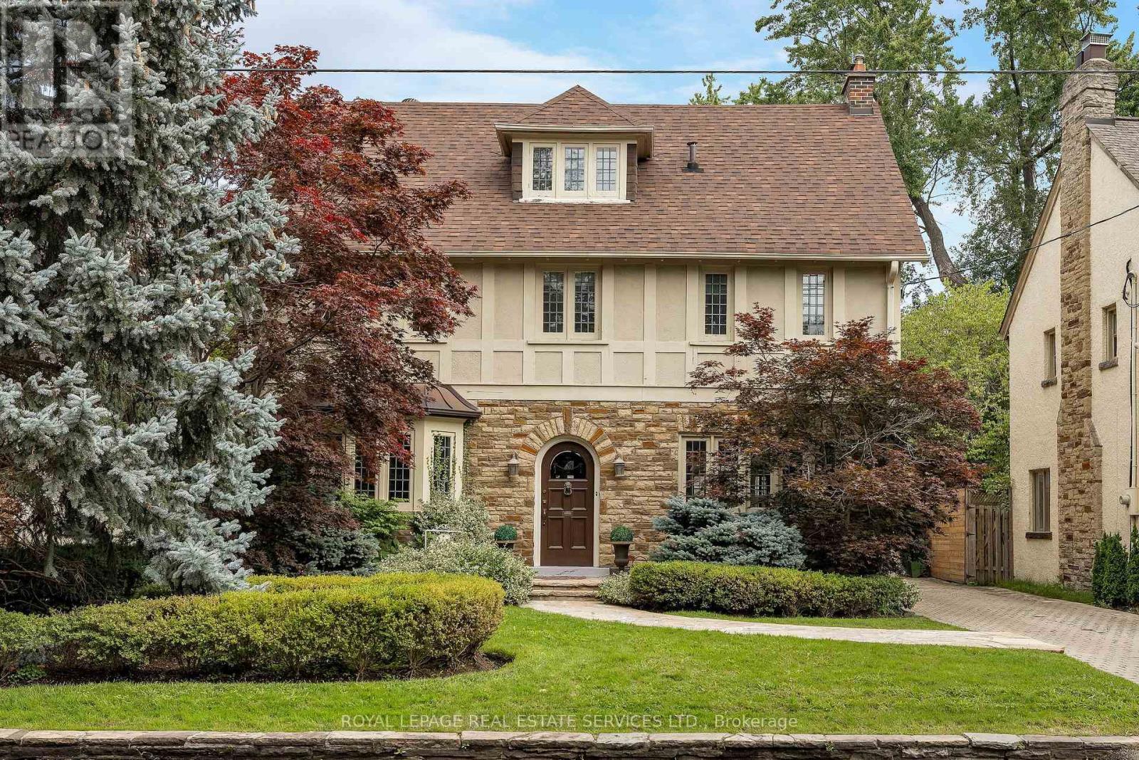 












95 THE KINGSWAY

,
Toronto,




Ontario
M8X2T6

