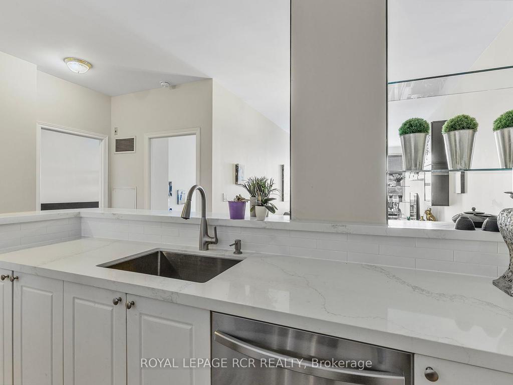 









10


Gateway

Boulevard, 521,
Toronto,




ON
M3C 3A1

