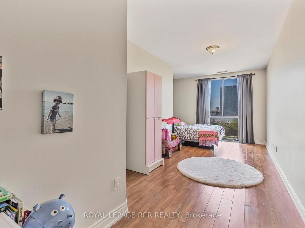 









10


Gateway

Boulevard, 521,
Toronto,




ON
M3C 3A1

