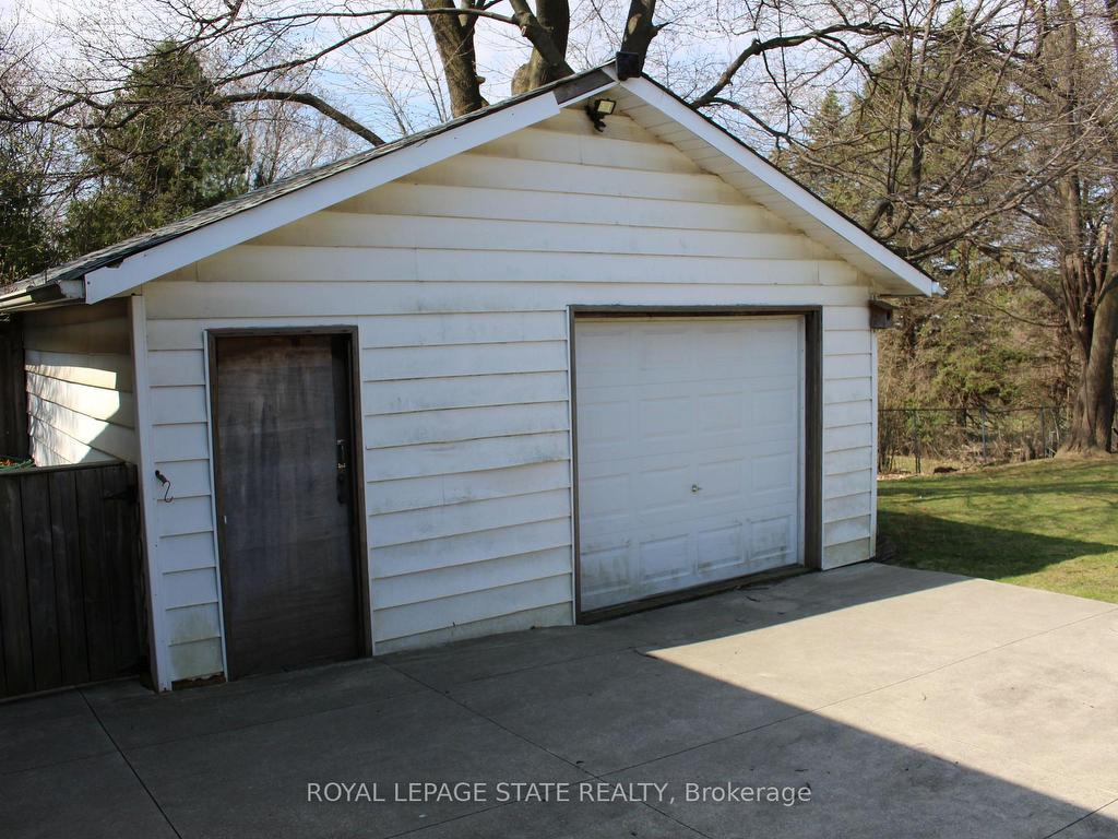 









2112


Upper James

Street,
Hamilton,




ON
L0R 1W0


