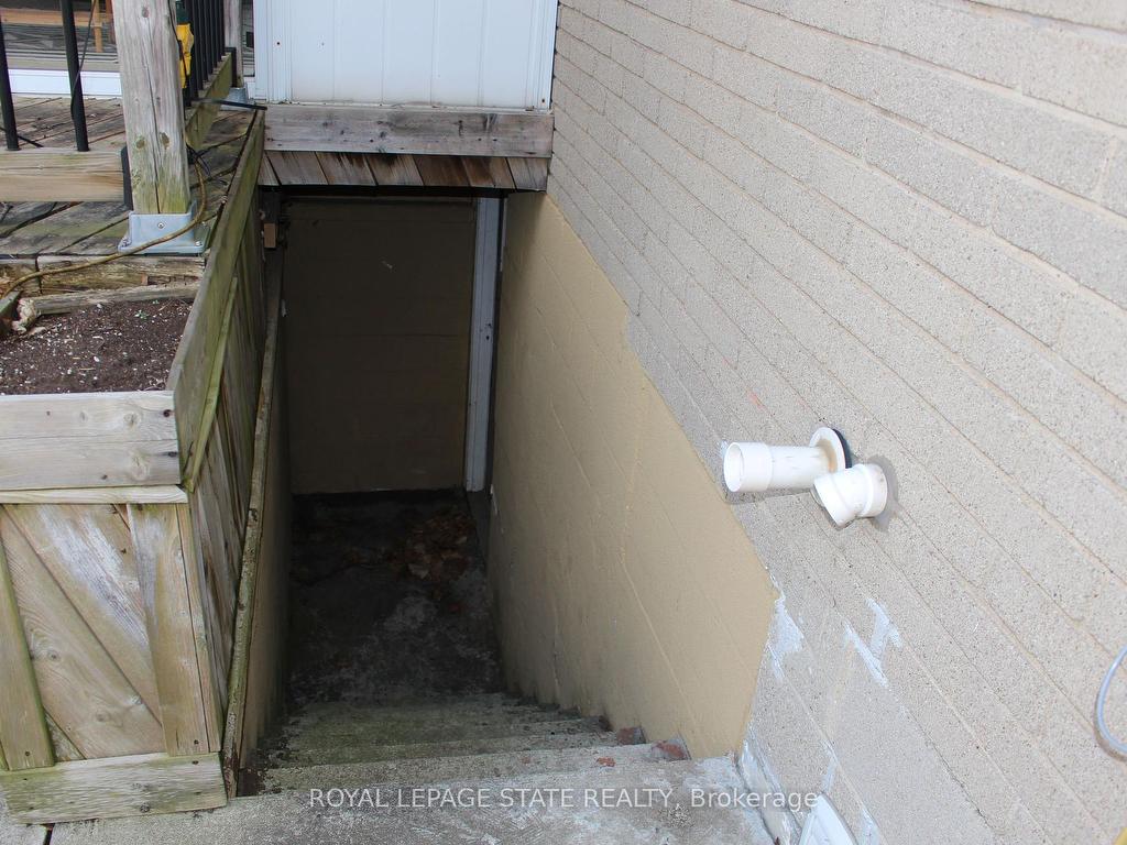 









2112


Upper James

Street,
Hamilton,




ON
L0R 1W0

