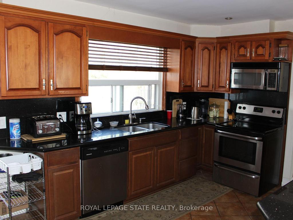 









2112


Upper James

Street,
Hamilton,




ON
L0R 1W0

