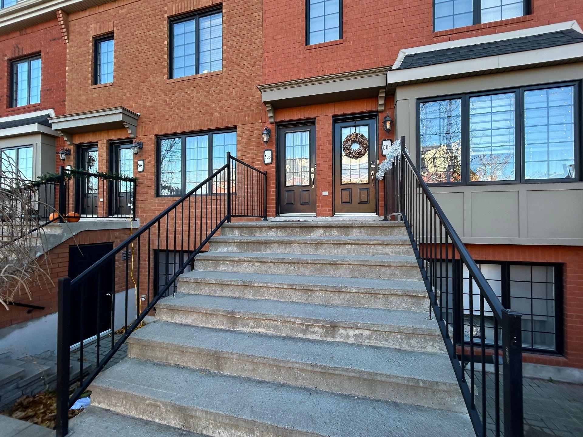 









506


Rue Étienne-Lavoie

,
Laval (Sainte-Dorothée),




QC
H7X0B3

