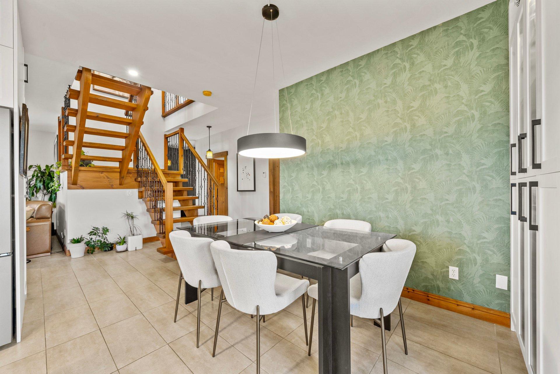 









60


Rue de la Baronne

,
Stoke,




QC
J0B3G0


