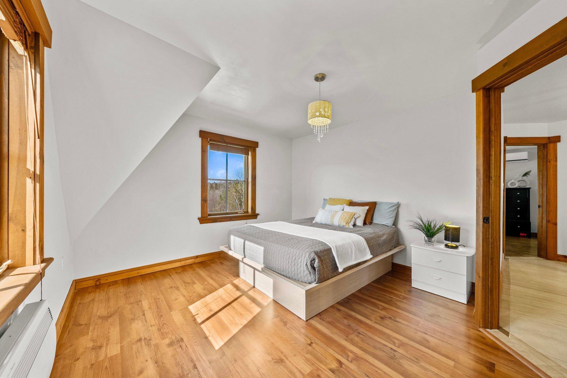 









60


Rue de la Baronne

,
Stoke,




QC
J0B3G0

