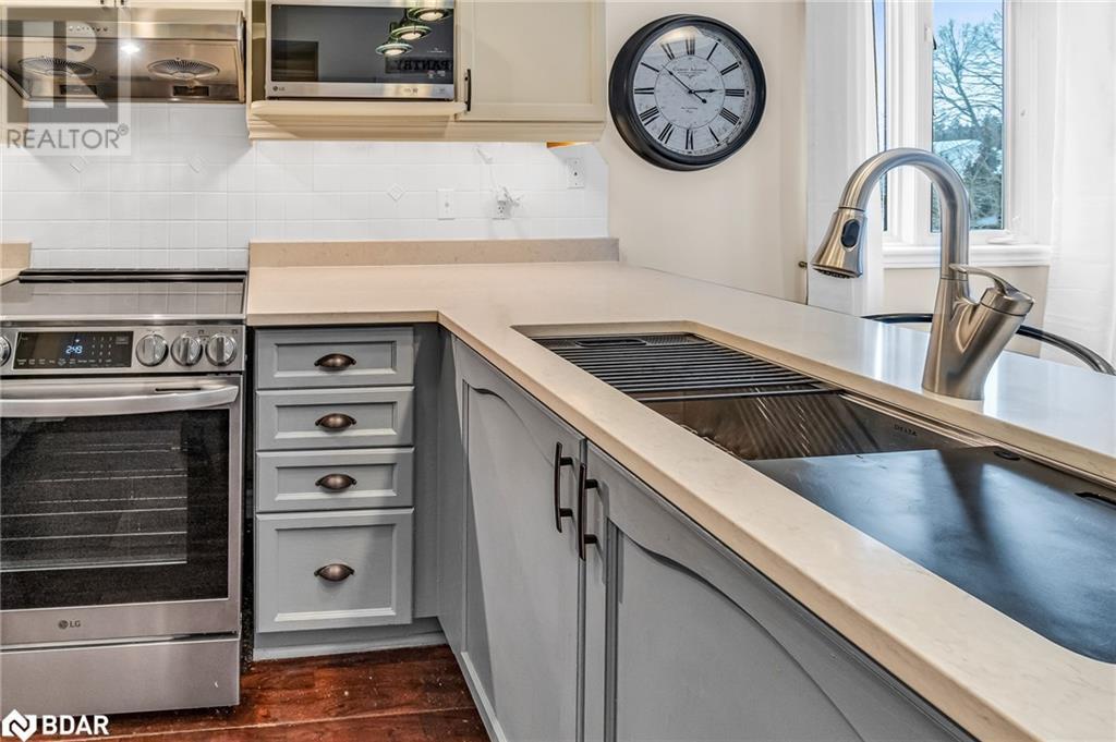 












14 ATTO Drive

,
Guelph,




Ontario
N1E0E4


