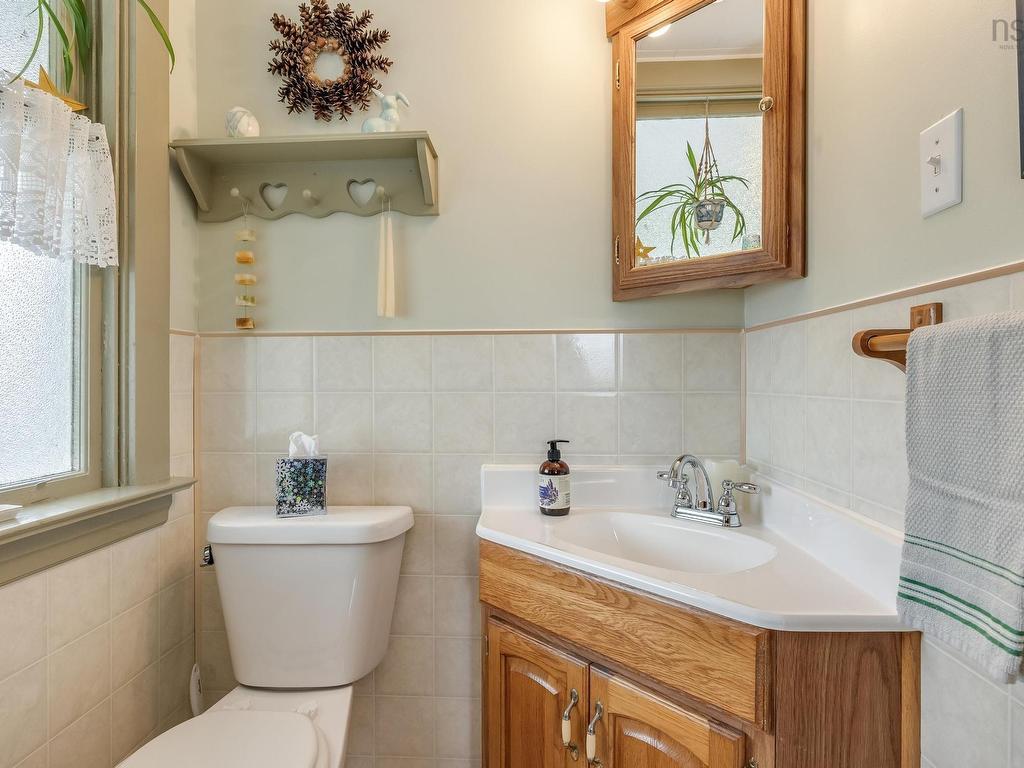 












220 Alexander Street

,
Windsor,




NS
B0N 2T0

