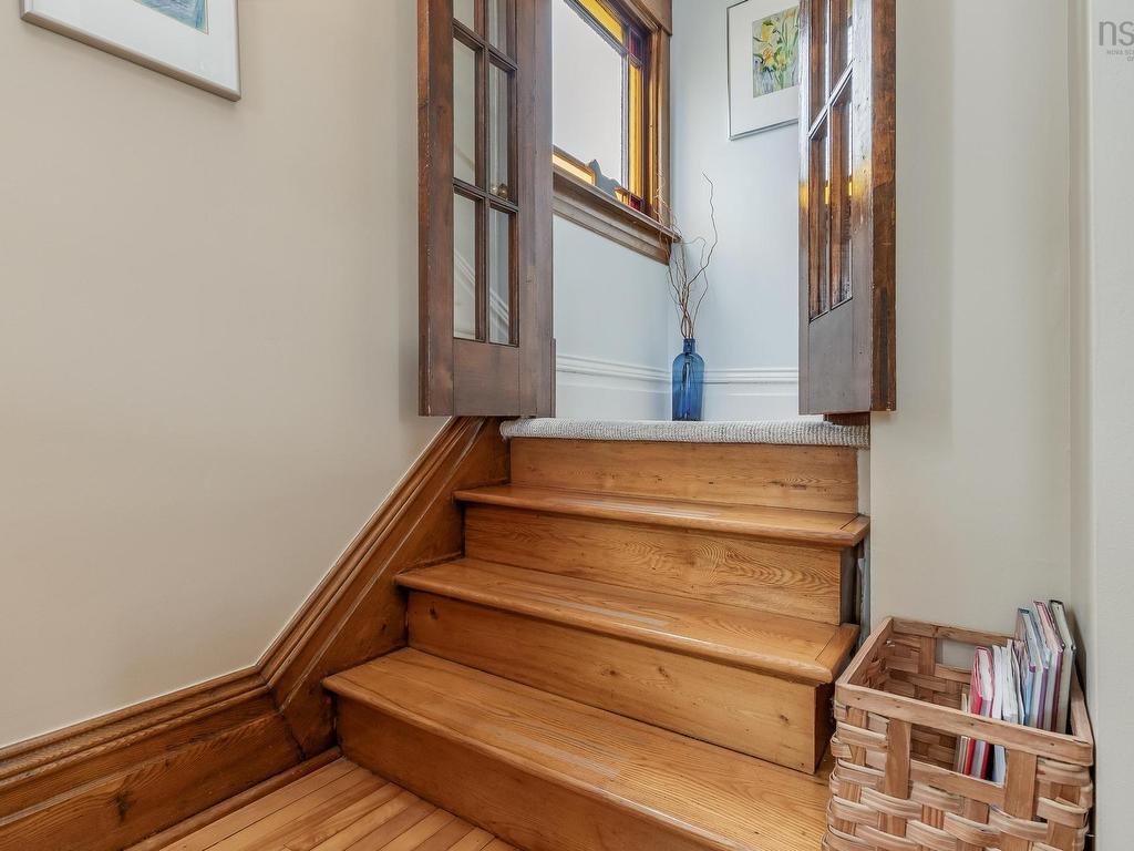












220 Alexander Street

,
Windsor,




NS
B0N 2T0

