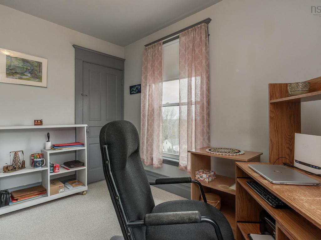 












220 Alexander Street

,
Windsor,




NS
B0N 2T0

