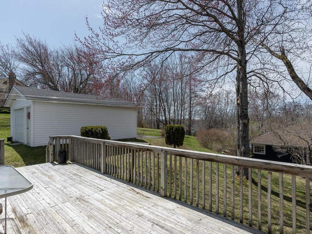 












220 Alexander Street

,
Windsor,




NS
B0N 2T0

