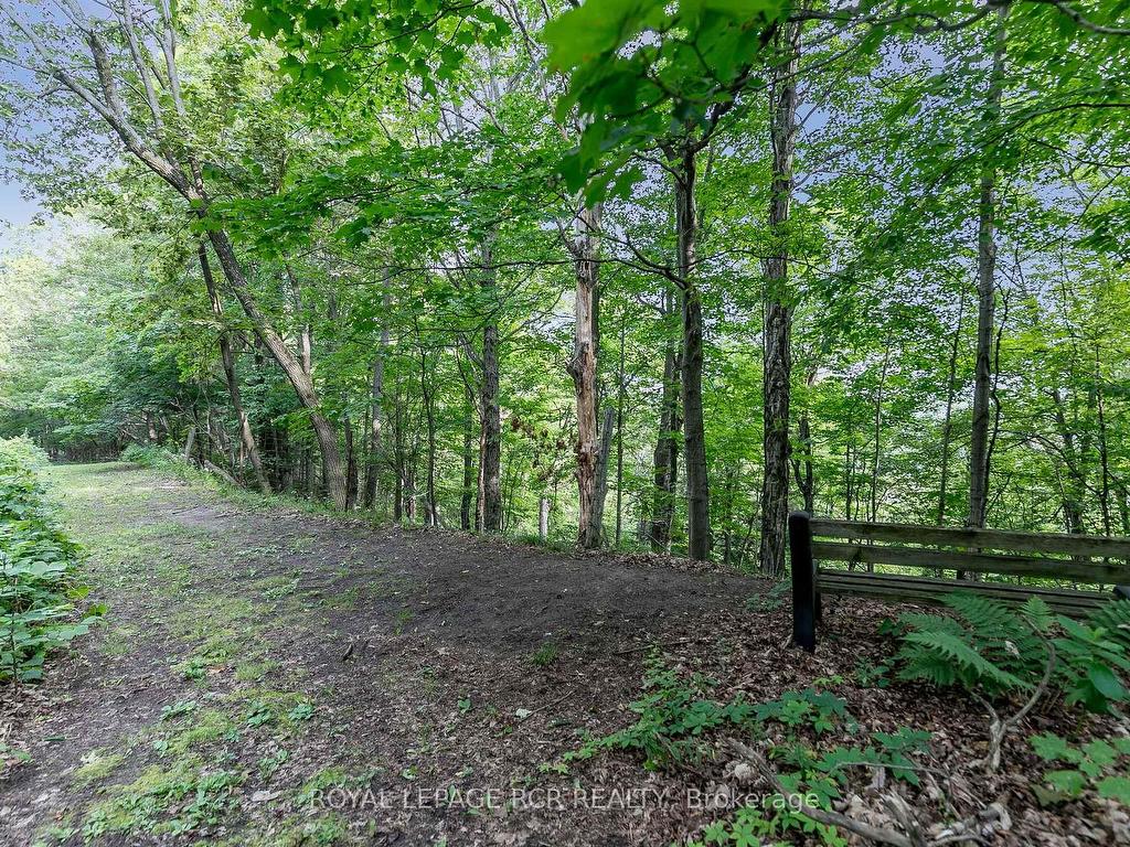 









428510


25th

Side Road,
Mono,




ON
L9V 1G4

