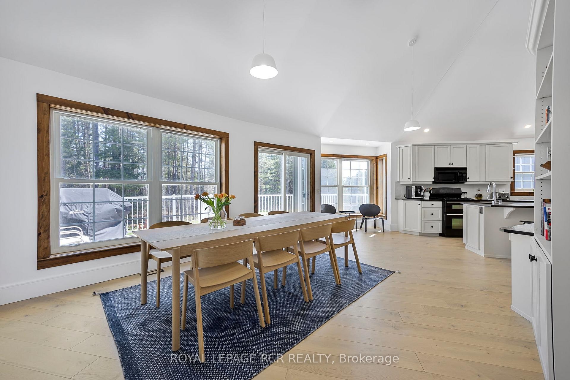 









428510


25th

Side Road,
Mono,




ON
L9V 1G4

