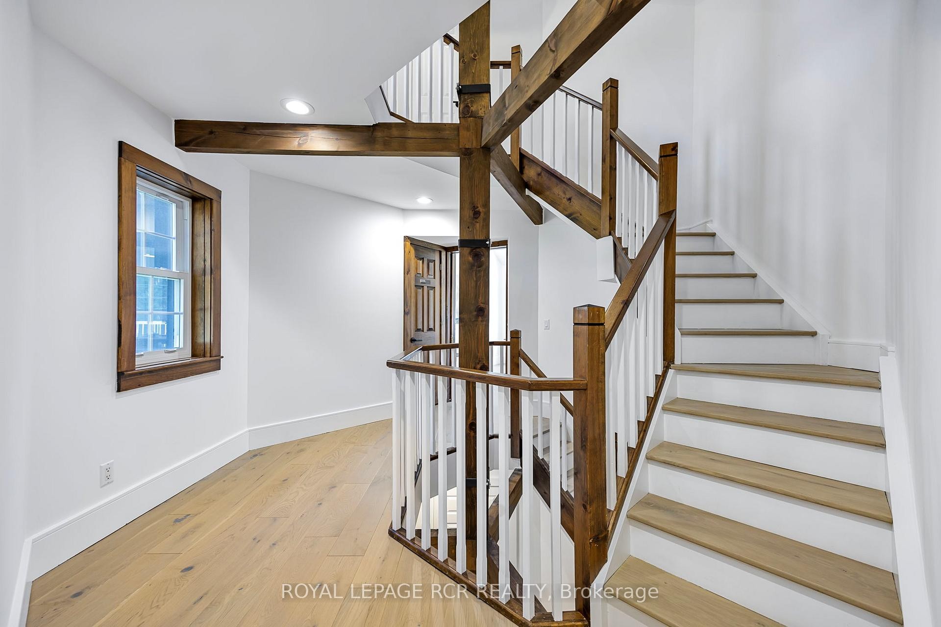 









428510


25th

Side Road,
Mono,




ON
L9V 1G4

