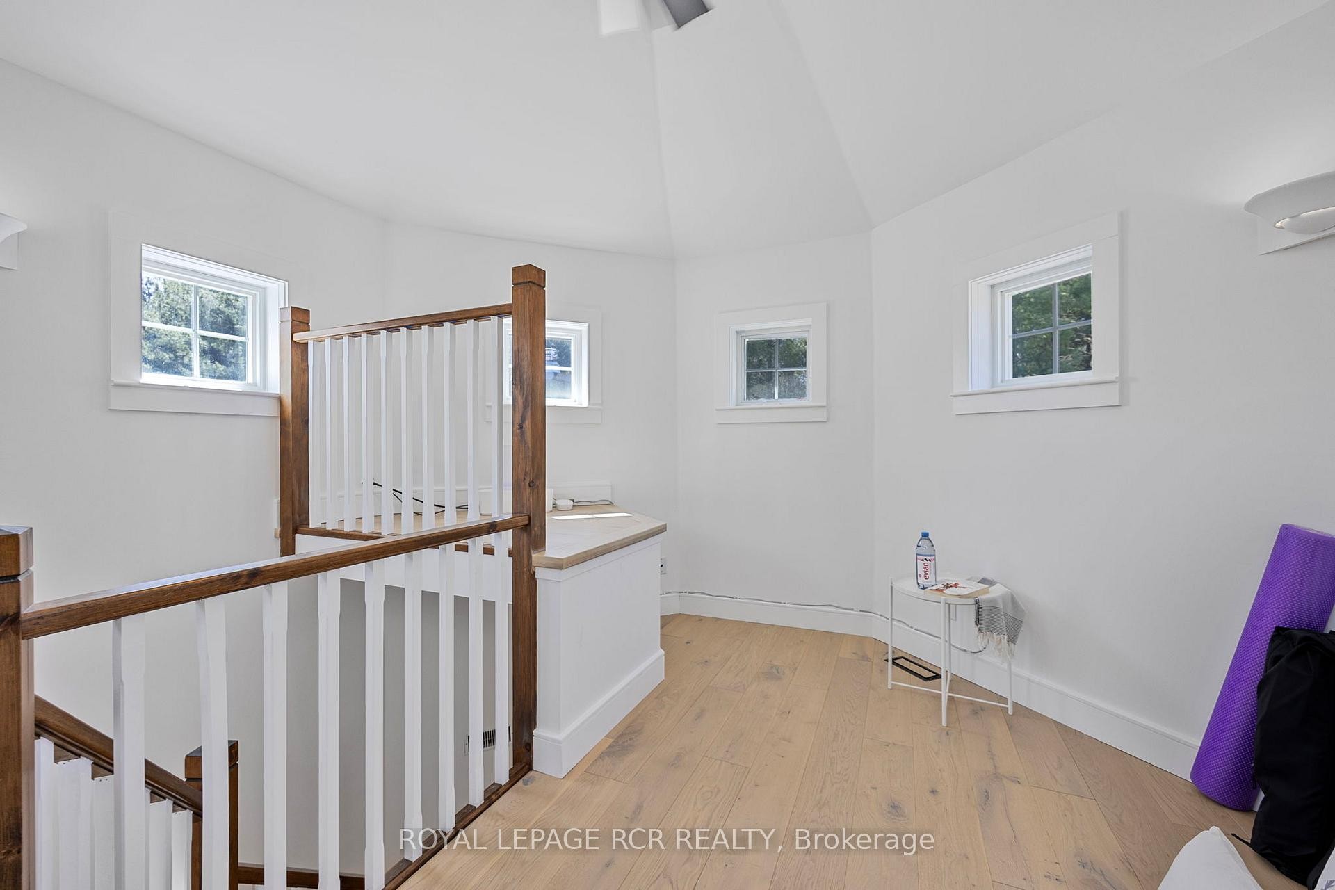 









428510


25th

Side Road,
Mono,




ON
L9V 1G4

