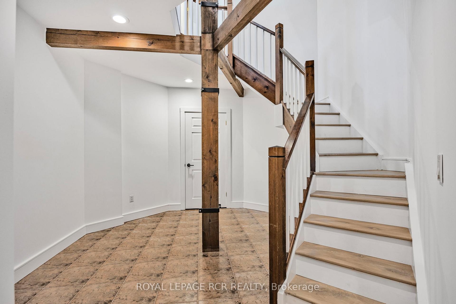 









428510


25th

Side Road,
Mono,




ON
L9V 1G4

