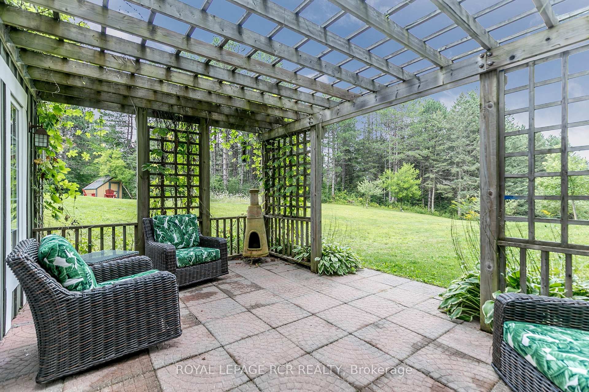 









428510


25th

Side Road,
Mono,




ON
L9V 1G4

