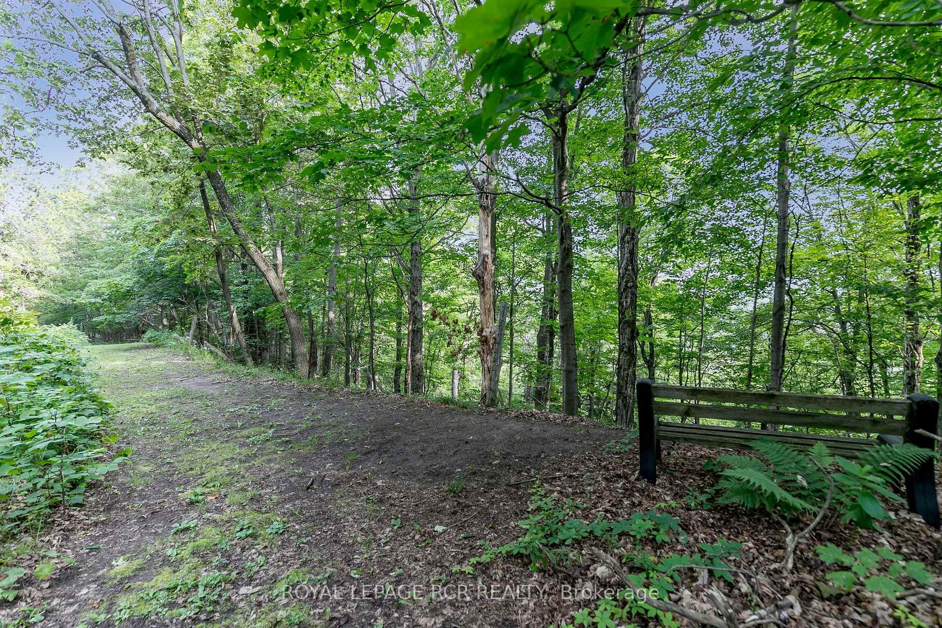 









428510


25th

Side Road,
Mono,




ON
L9V 1G4

