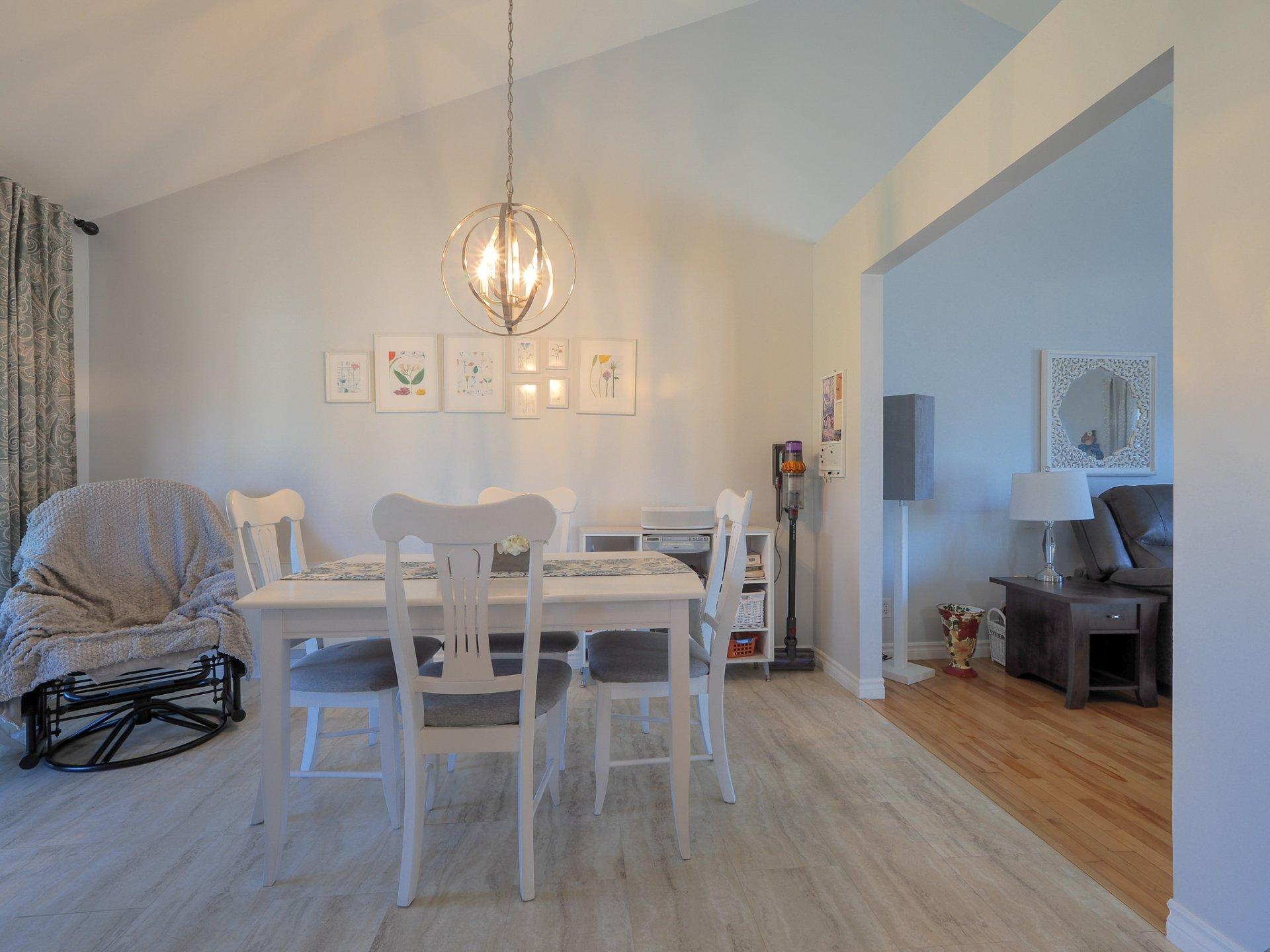 









1410


Rue Viau

,
Trois-Rivières,




QC
G9A6P5

