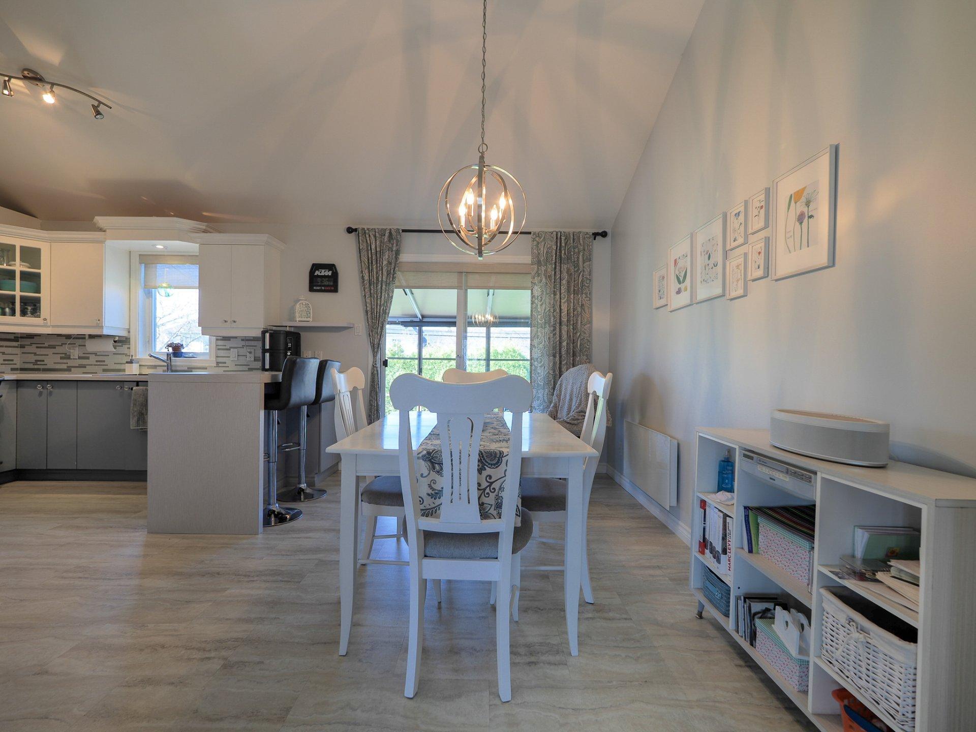 









1410


Rue Viau

,
Trois-Rivières,




QC
G9A6P5

