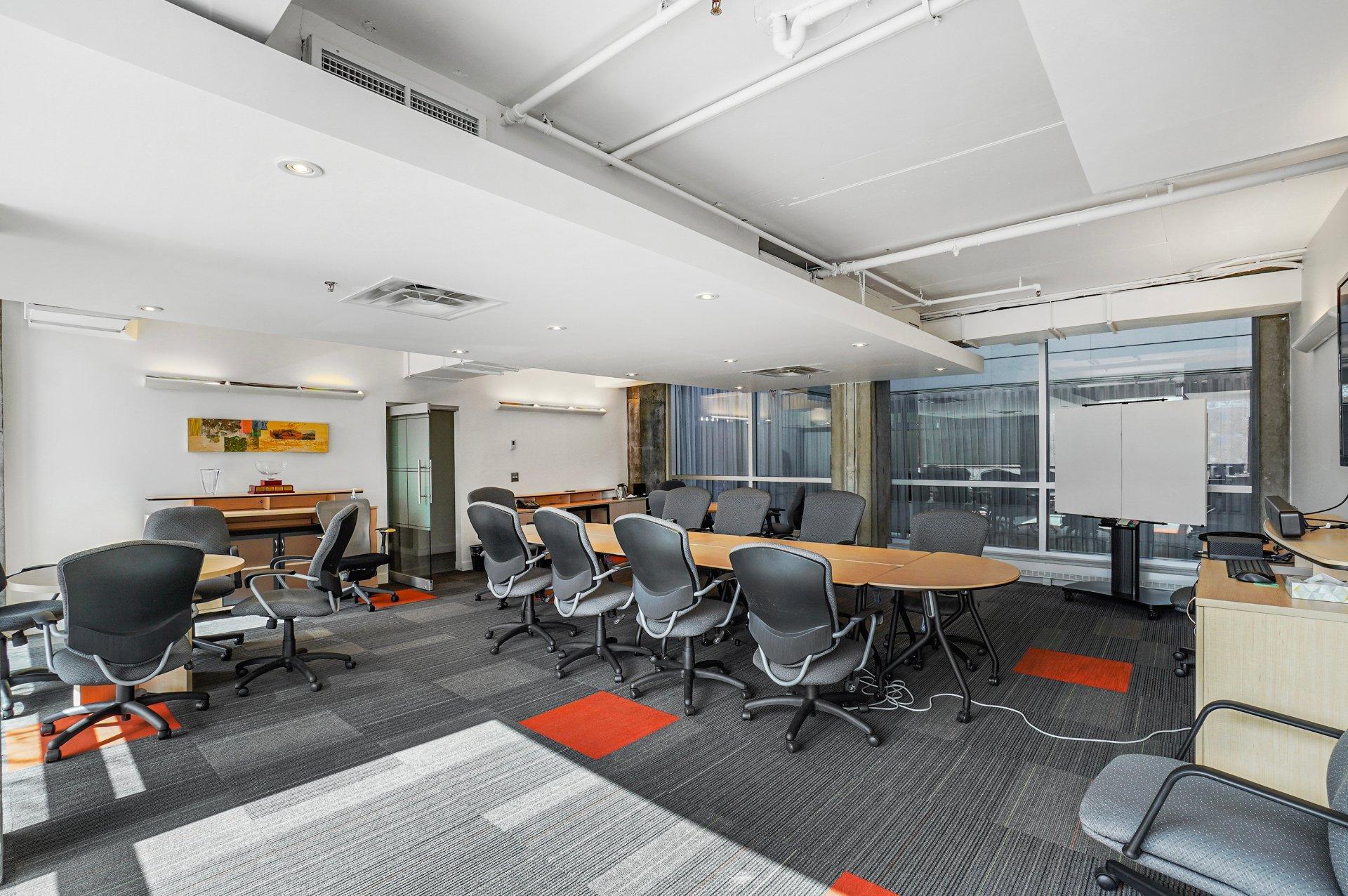 









1Z


Boul. René-Lévesque E.

,
Montréal (Ville-Marie),




QC
H2X3Z5

