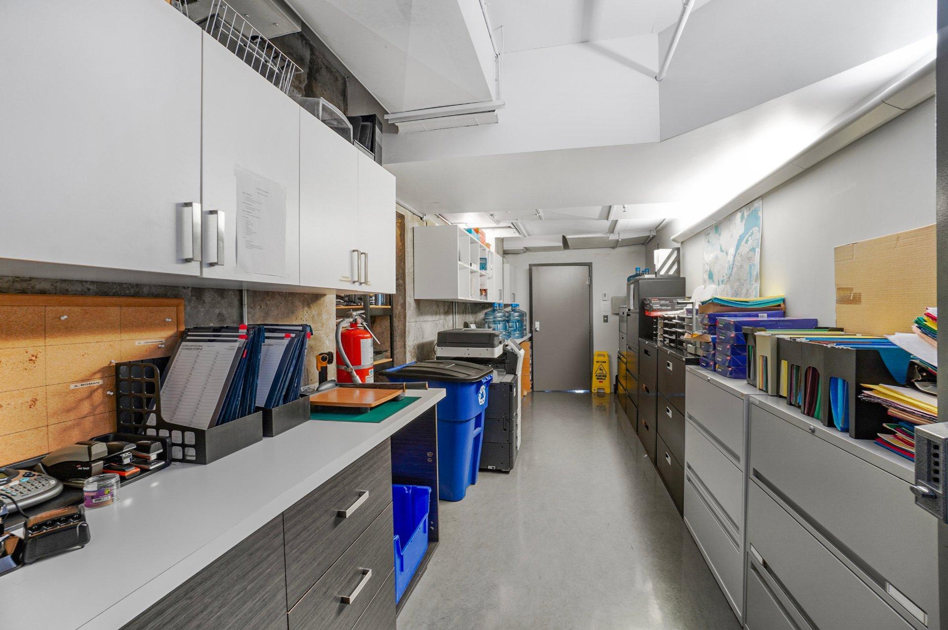 









1Z


Boul. René-Lévesque E.

,
Montréal (Ville-Marie),




QC
H2X3Z5

