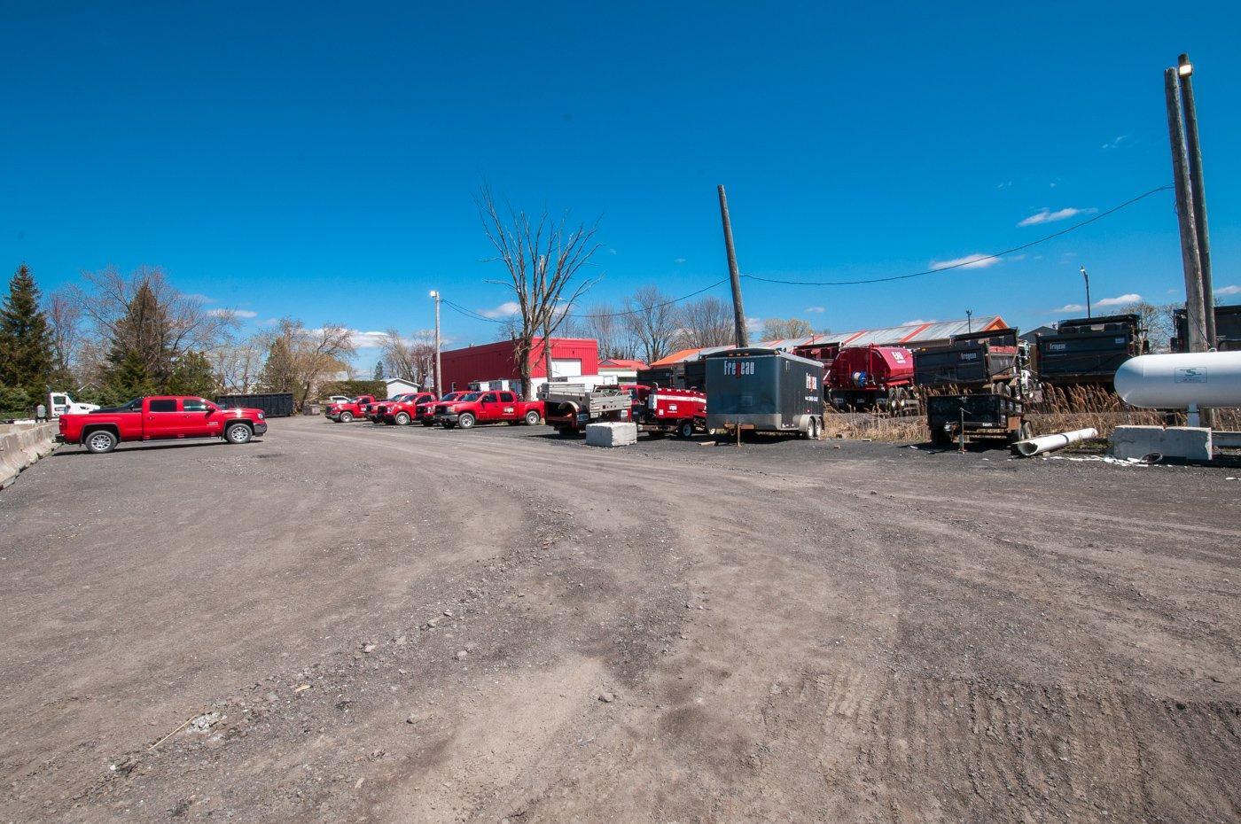 









402


Rue St-Denis

,
Saint-Alexandre,




QC
J0J1S0

